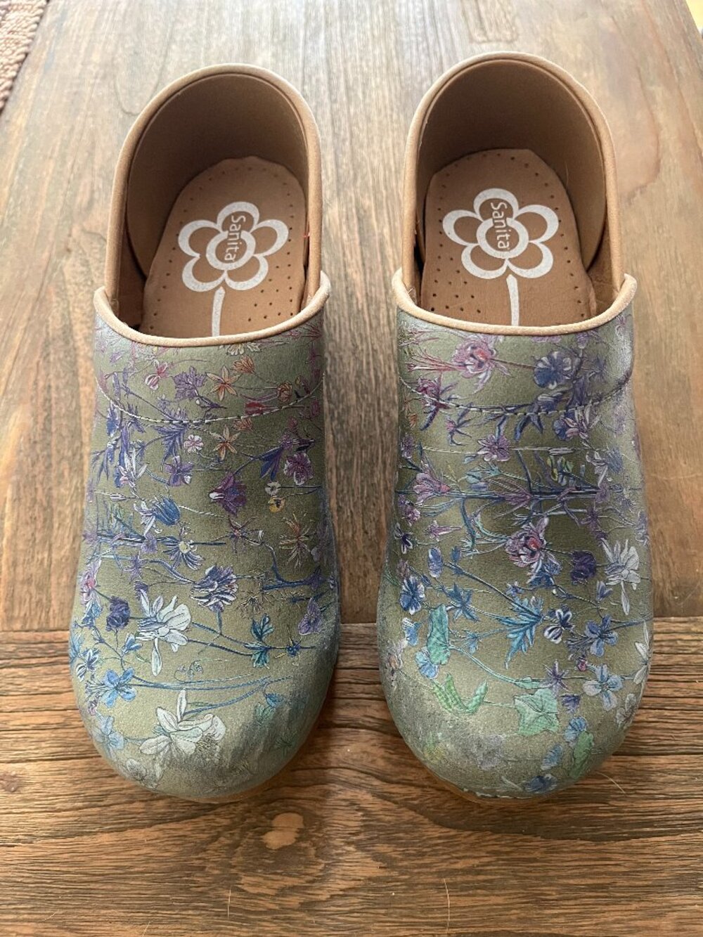 🌿💜 Sanita Floral Clogs | EU 38 | Olive Green + Purple Floral